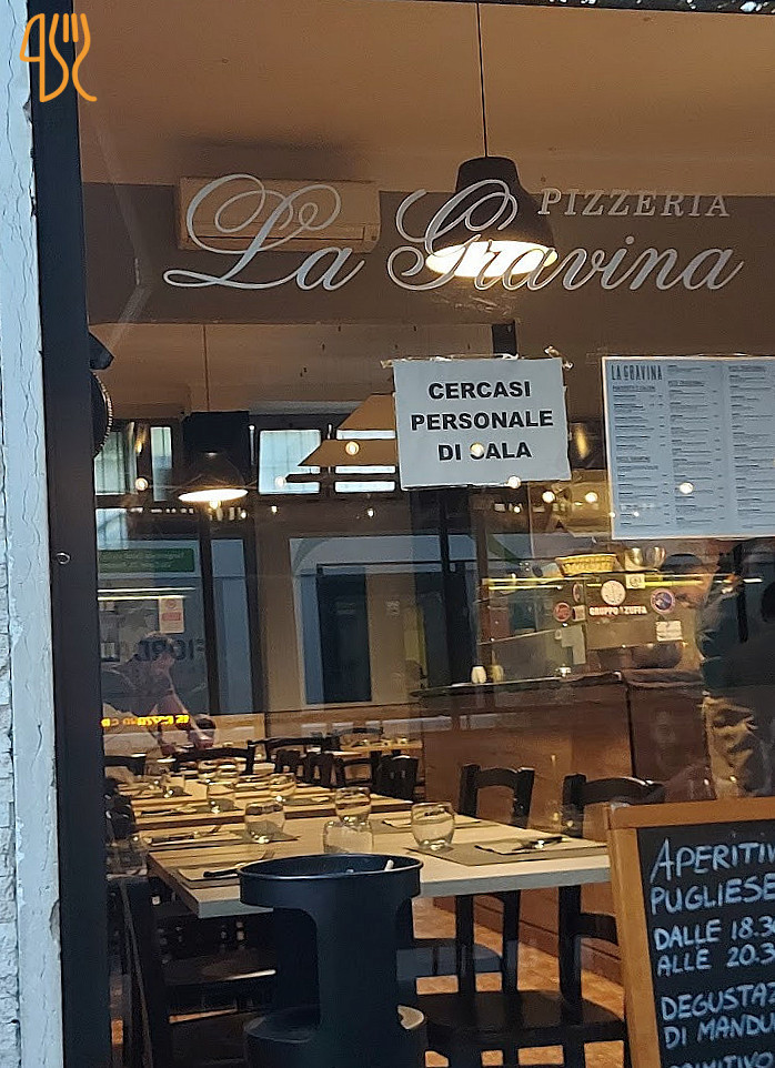 La Gravina În interior