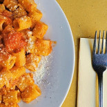 Tavolo Ventisette Comida