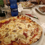 Pizzeria Rosticceria Pollo D`oro Nourriture