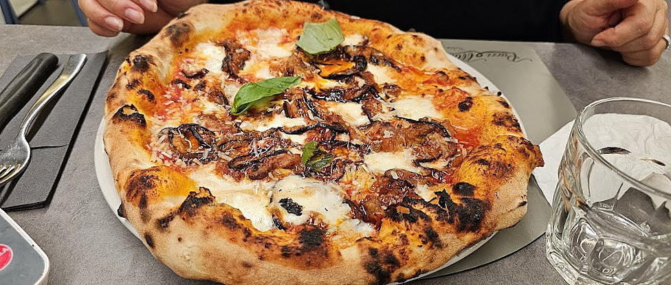 Pizzeria Pucci E Manella Comida