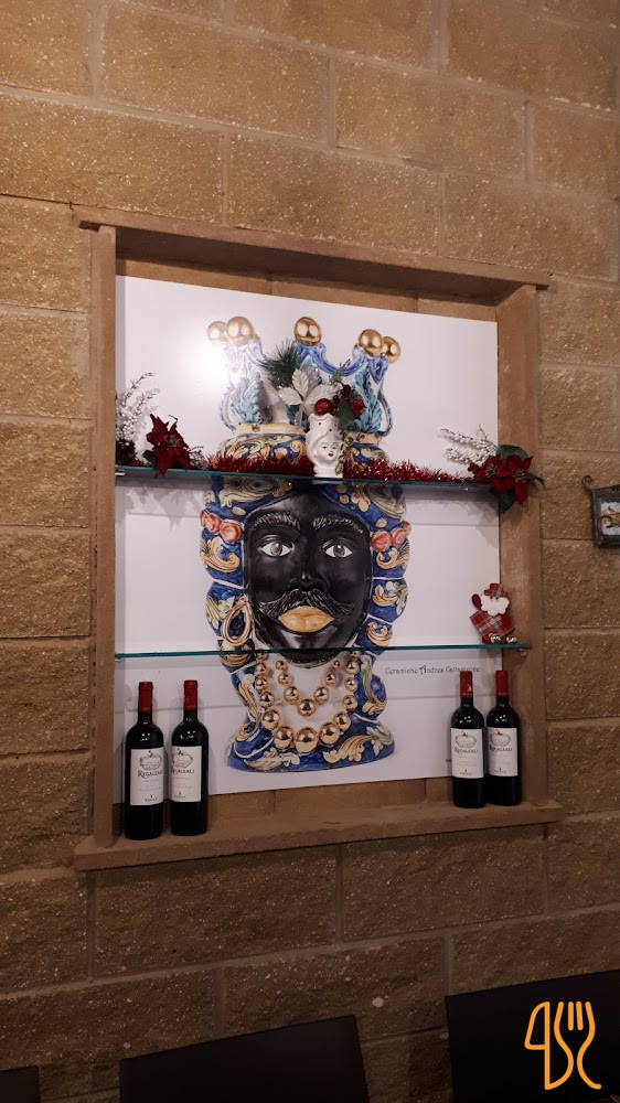 Ritrovo La Piazzetta A Caltagirone Carta