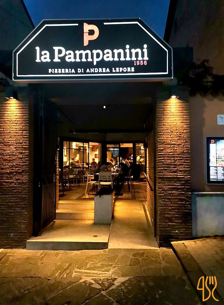 La Pampanini 1956 Extérieur