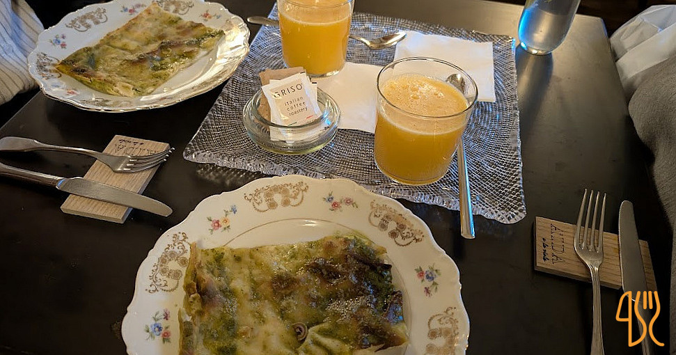 A'ida E Le Viole Nourriture