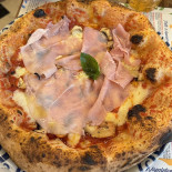 Caprizza Brescia Nourriture