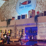 Tiki Fish Dentro