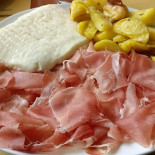Prosciutteria Taverna Dei Baldi Comida
