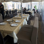 Molo 33 Pizzeria A Brindisi Dentro