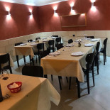 Molo 33 Pizzeria A Brindisi Dentro