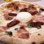 Molo 33 Pizzeria A Brindisi Essen
