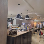 Semplice La Buona Pizza, Fatta A Mano Innen
