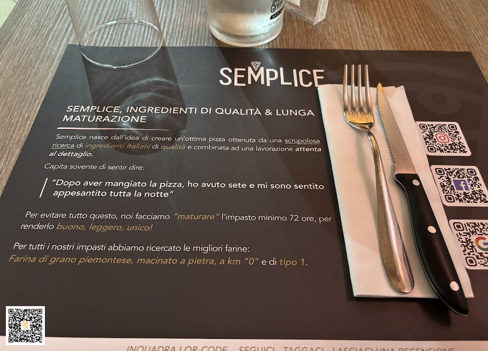 Semplice La Buona Pizza, Fatta A Mano Carta