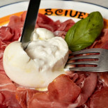 Sciué Solari Comida