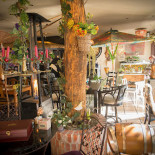 Piero's À l'intérieur