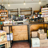 Cafe Monic Innen