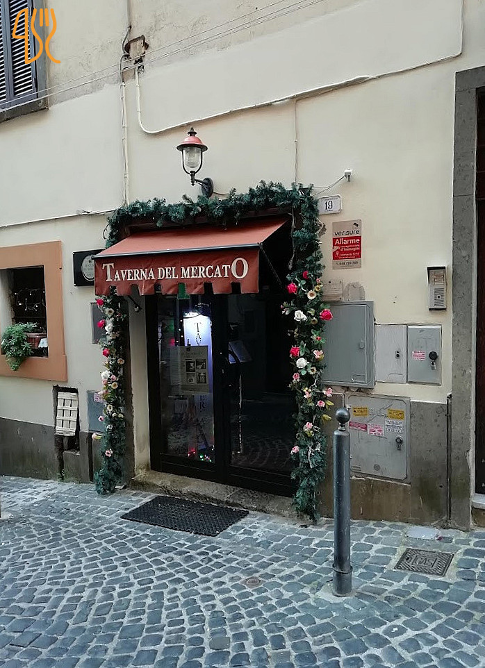 Cavour Exterior