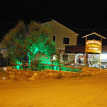 Dolce Primavera Pizzeria Exterior