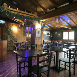 Black Crystal Pizzeria Loungebar E Disco Pub Innen