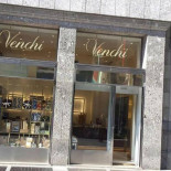 Venchi Outside