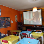 'a Camionista Di Passaggio À l'intérieur