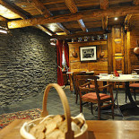 Cafe Quinson À l'intérieur