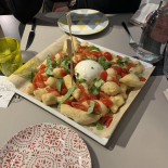 Pizzeria 081 Storie Di Pizza Nourriture