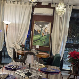 Iniqua Bistrot À l'intérieur