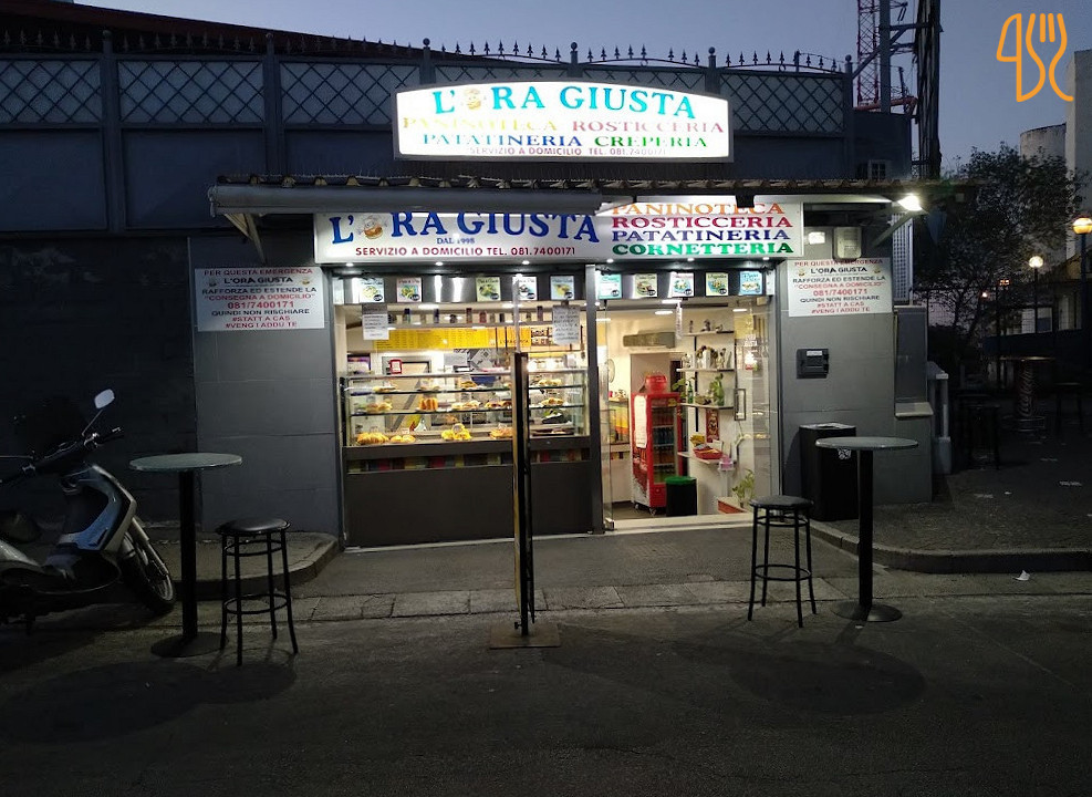 L'ora Giusta Per Paninoteca Rosticceria Cornetteria Extérieur