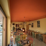 Seventh Mexican À l'intérieur