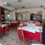 Daidone 1945 Bar Pasticceria E Ristorante Dentro