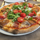 Aida Pizzeria Comida