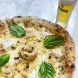 Pizzeria Antonio E Manu Quarto Essen