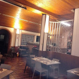 Pizzeria L'oste The Marin's Dentro