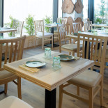 Sagami Modena À l'intérieur