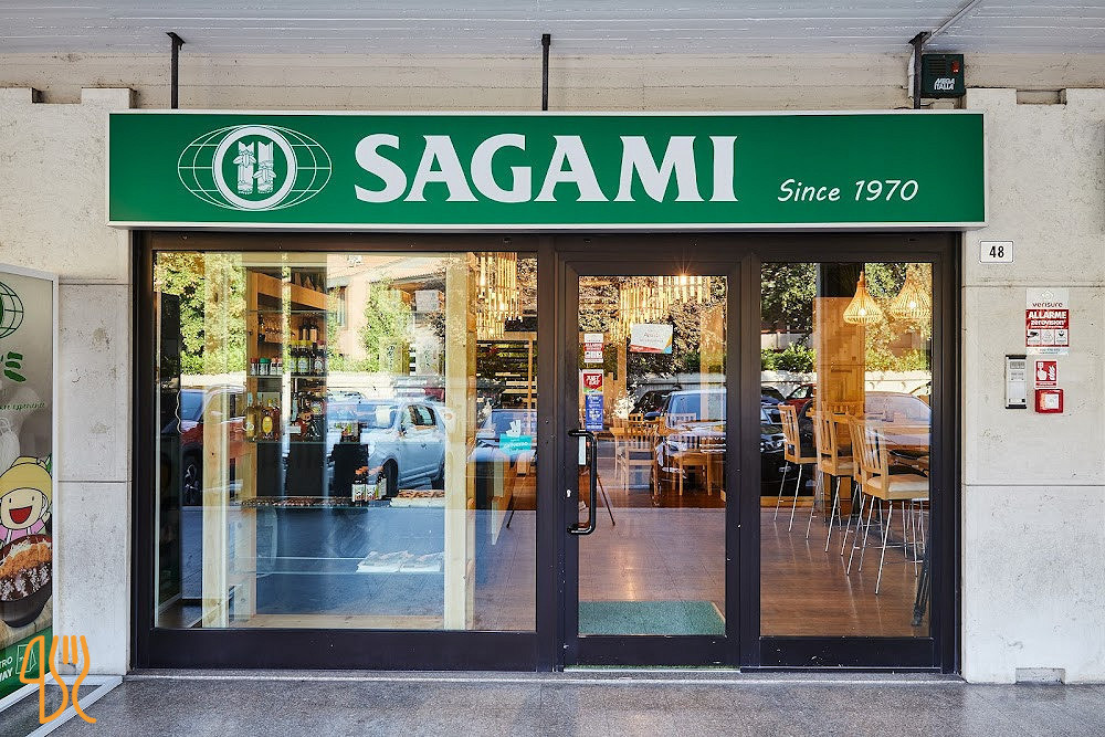 Sagami Modena Extérieur