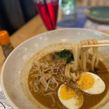 Sagami Modena Nourriture