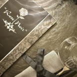 Rose Noir Carte