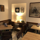 Cafe Velo Bistrot À l'intérieur