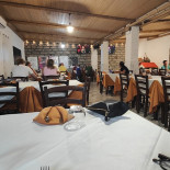 Pizzeria Enoteca La Perla Innen