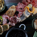 Prosciutteria Cantina Dei Papi Trevi Essen