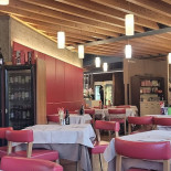 Makeroni Pizzeria Innen