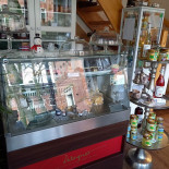 Trattoria Caprese Dentro
