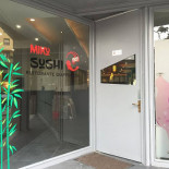Miku Sushi Extérieur
