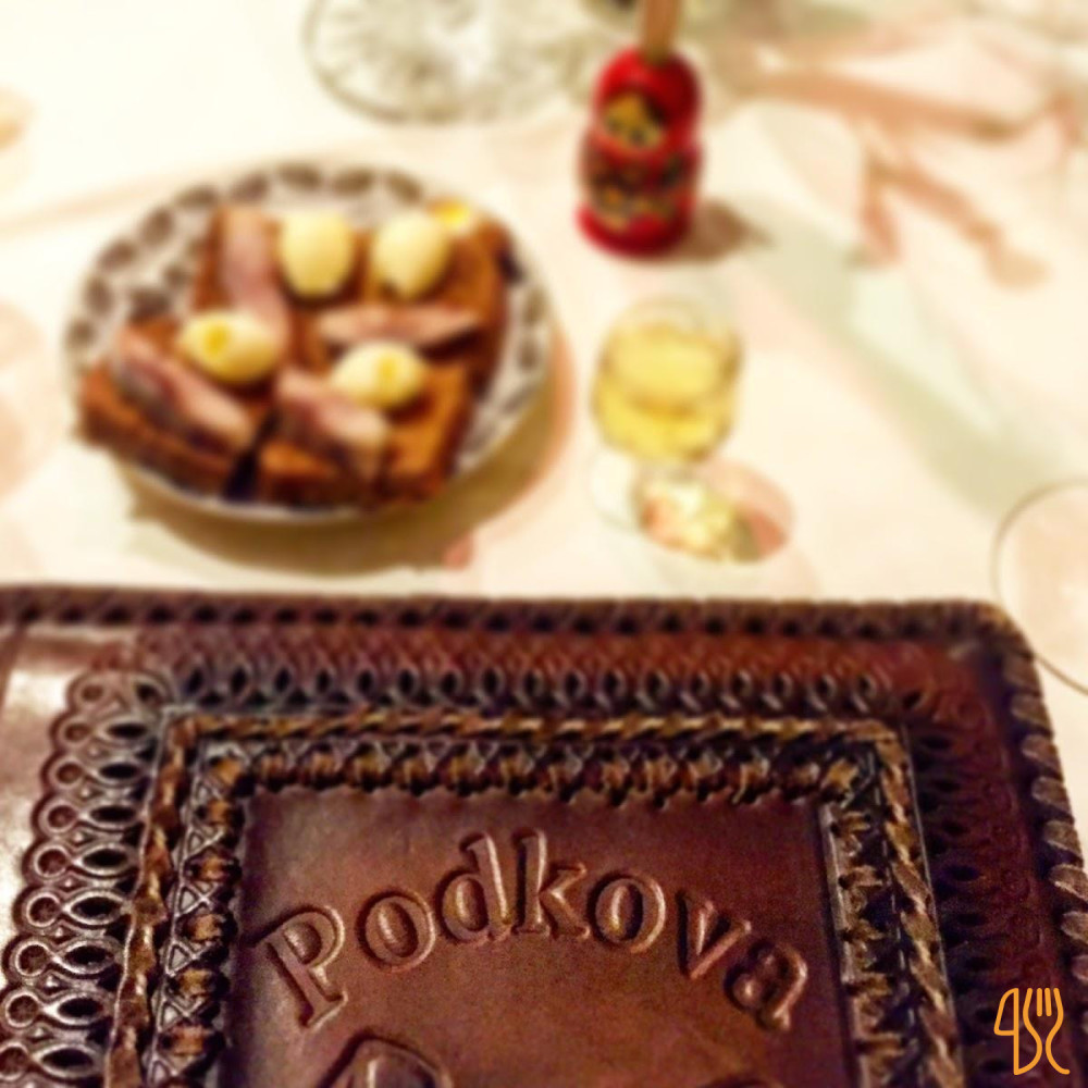 Podkova Carte