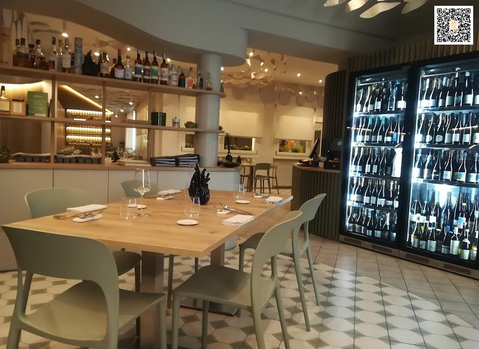 Ventuno.1 E Bottega Dentro