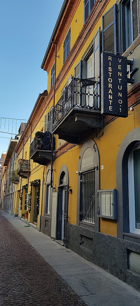 Ventuno.1 E Bottega Extérieur