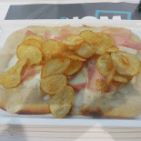 Nom Nom Pizza And Burger House Moncalieri Nourriture