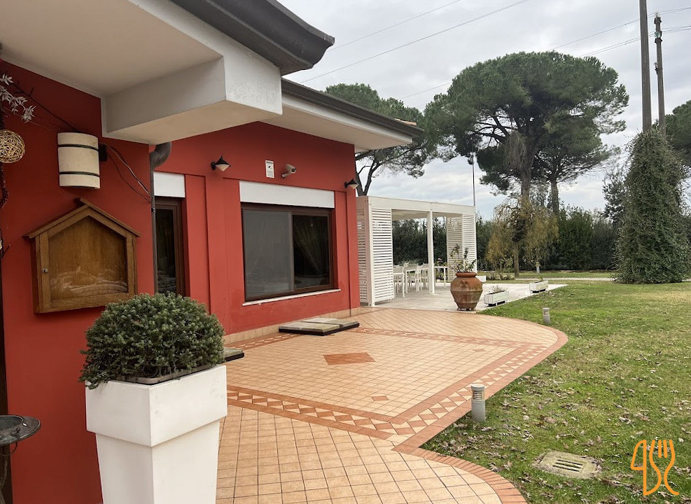 Sciampagna Exterior