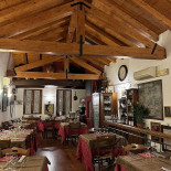 La Pagul À l'intérieur