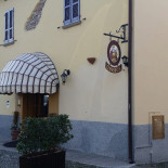 Panineria Birreria Oberon Exterior