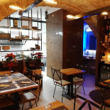 Osteria Mandras Lentas Dentro